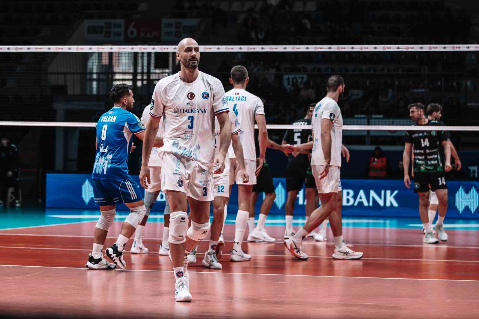 efeler ligi halkbank 3 bursa bb spor 0 1 jsUuD3q9