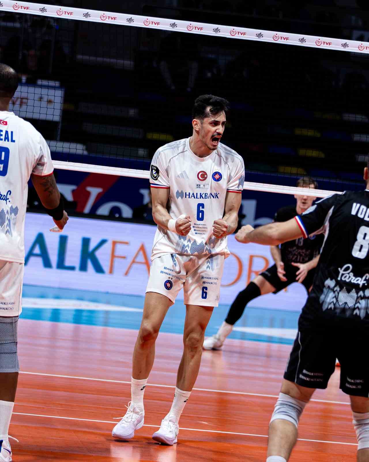 Efeler Ligi: Halkbank: 3 - Gebze Belediyespor: 0 13 efeler ligi halkbank 3 gebze belediyespor 0 9 XRrL79RI
