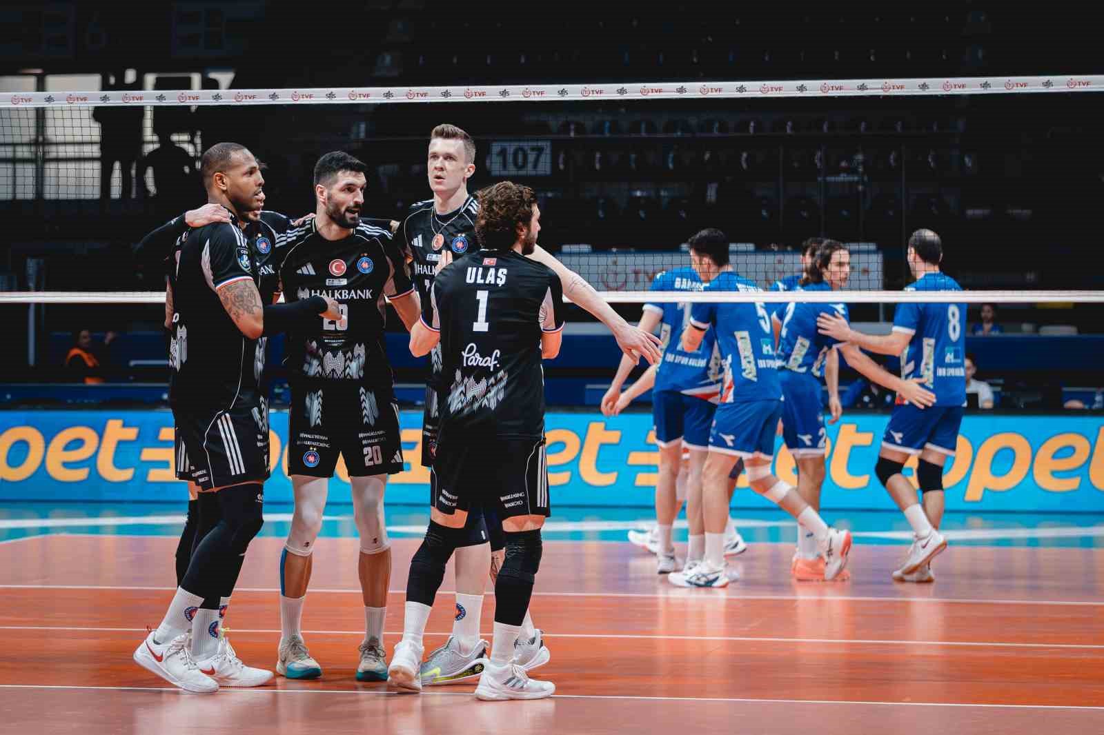 efeler ligi halkbank 3 istanbul buyuksehir belediyespor 0 3 PE39mEm4