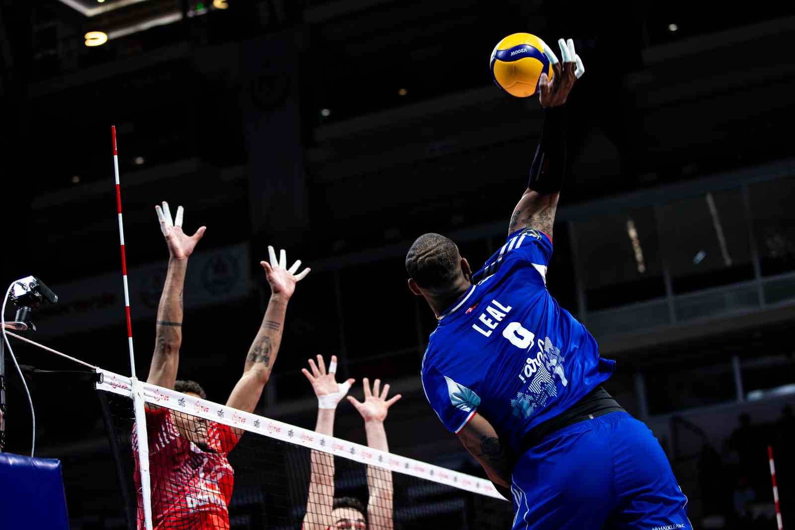 Efeler Ligi: Ziraat Bankkart: 0 - Halkbank: 3 5 efeler ligi ziraat bankkart 0 halkbank 3 1