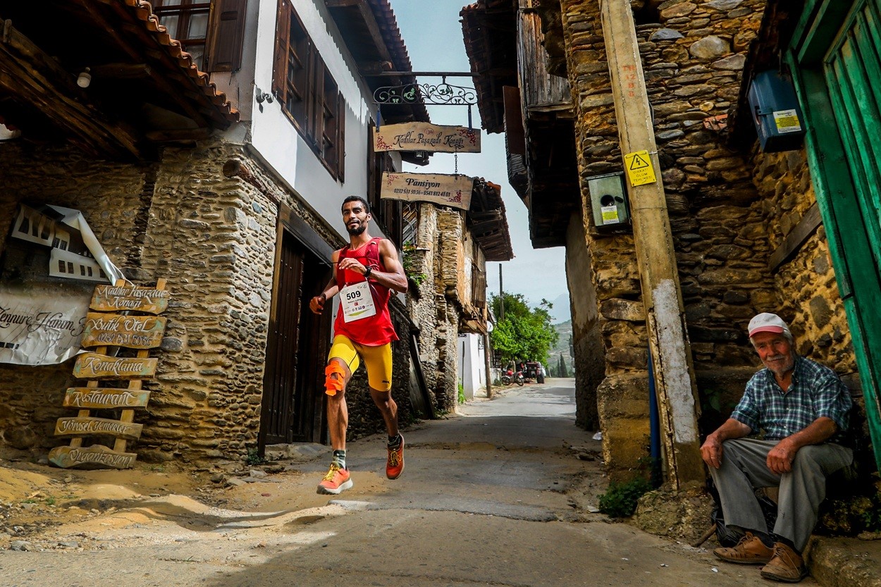 efeler yolu ultra trailde 8 ulkeden 264 sporcu mucadele edecek 3 WYIqZgEO