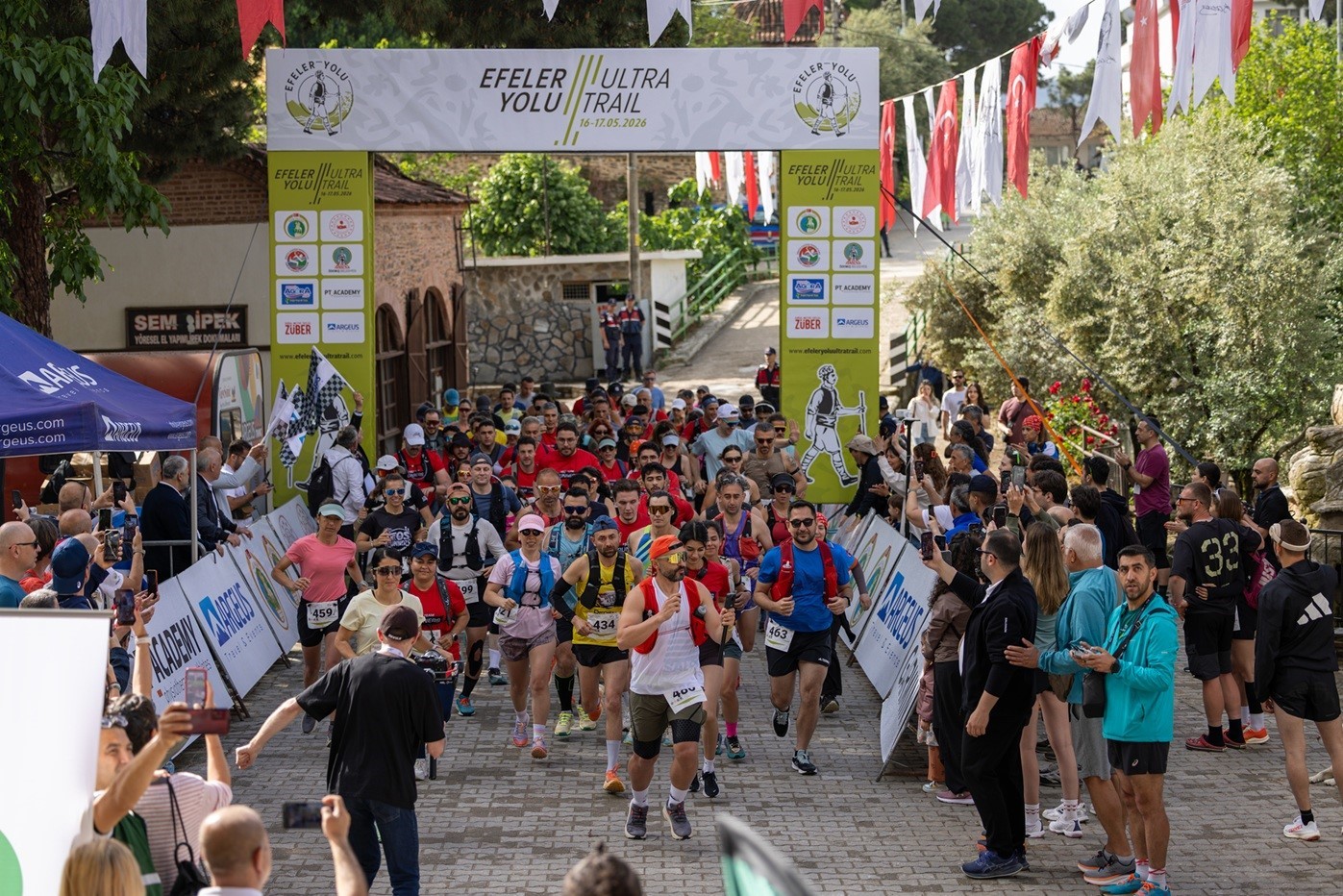 efeler yolu ultra trailde madalyalar sahiplerini buldu 2 J4BPeQ4i