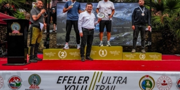 efeler-yolu-ultra-trailde-madalyalar-sahiplerini-buldu-irEciHn1.jpg