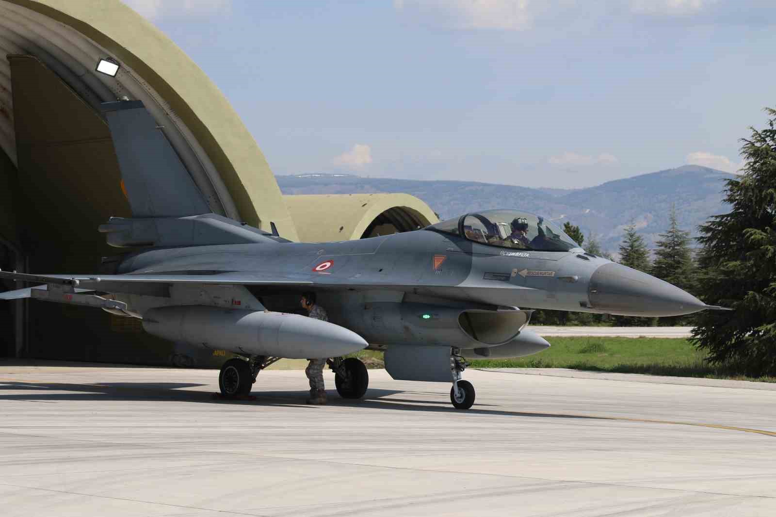 efes 2026 icin f 16lar eskisehirden boyle havalandi 19 IK8YiE5G