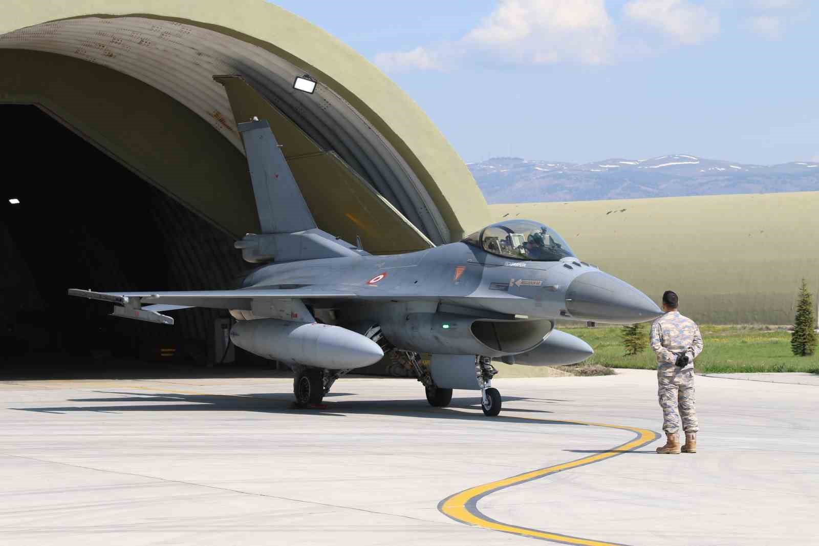 efes 2026 icin f 16lar eskisehirden boyle havalandi 2