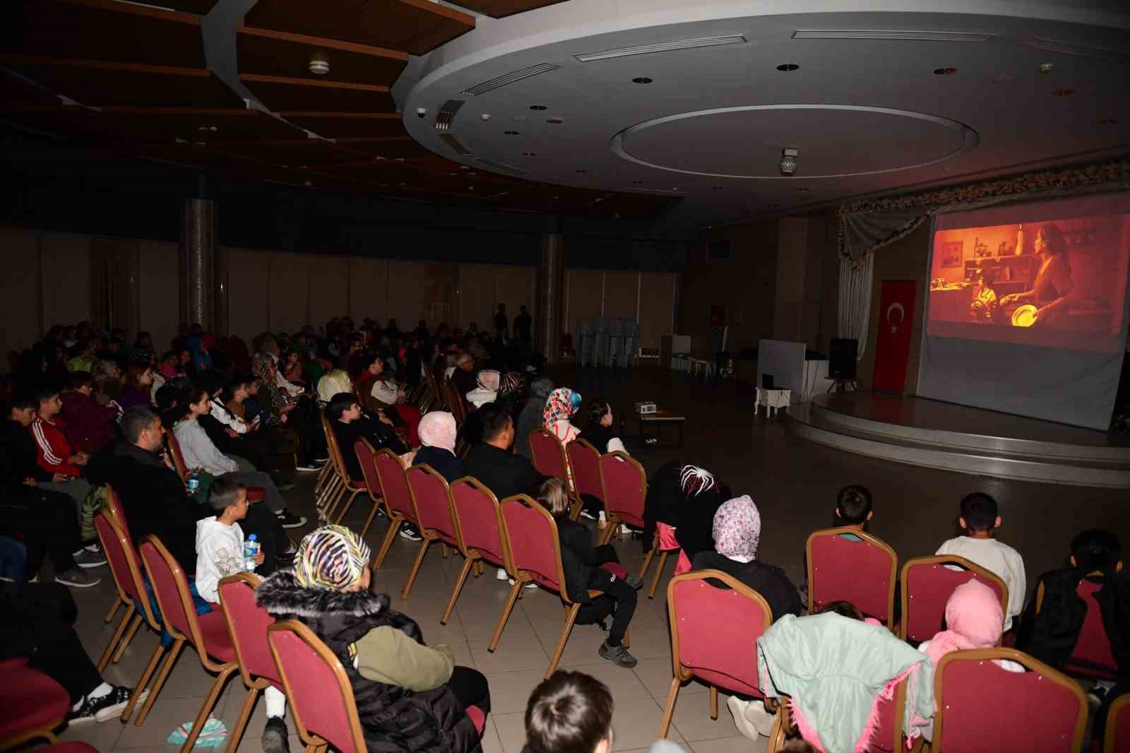 efsane sporcu naim suleymanoglu osmangazide anildi 0 fbWCuWKm
