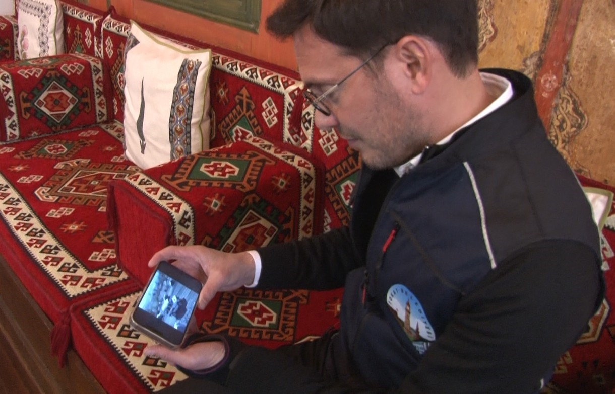 efsane valinin oglu 45 yil sonra babasinin makam aracini bulup satin aldi 1 jXkNW6UX