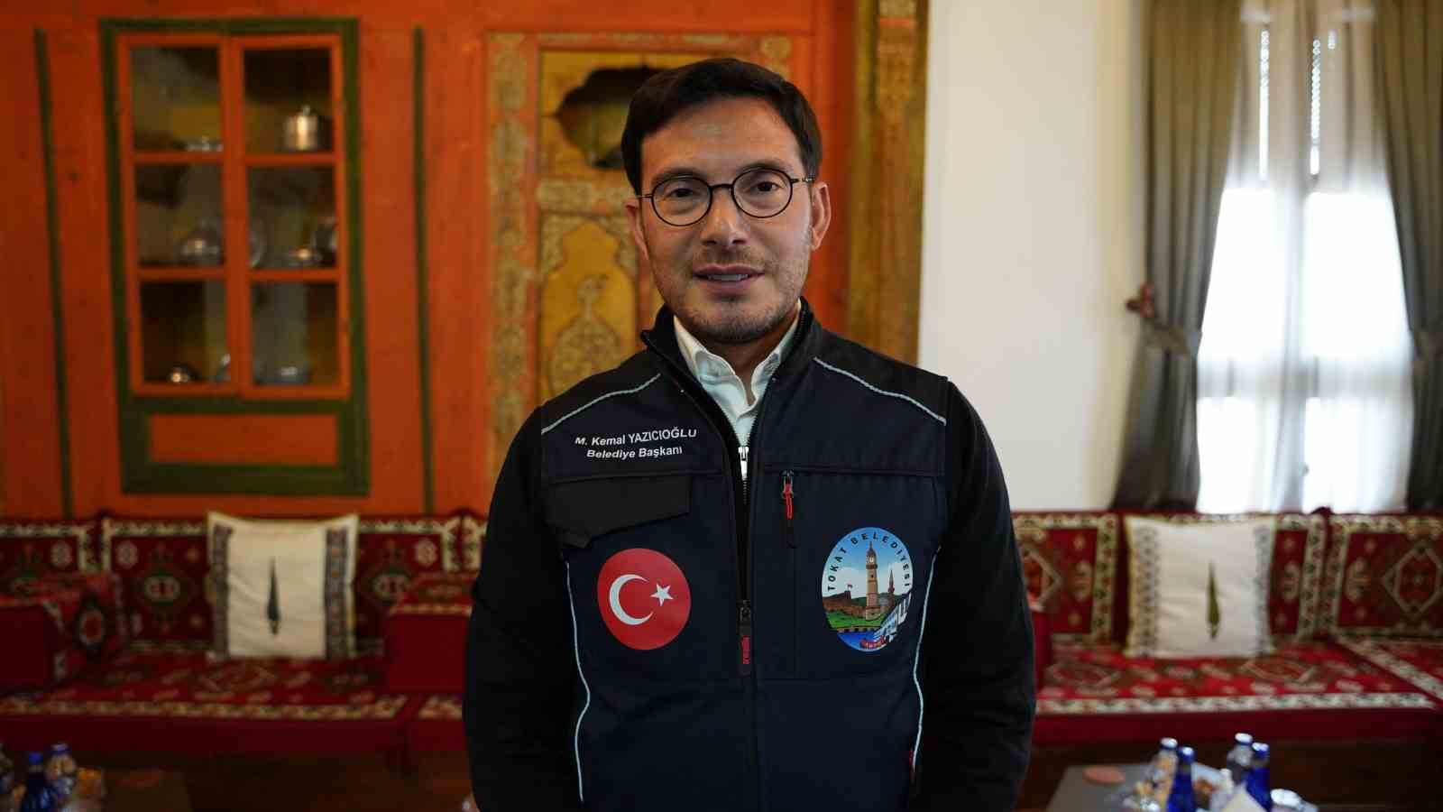 efsane valinin oglu 45 yil sonra babasinin makam aracini bulup satin aldi 6 MHt8WcQt