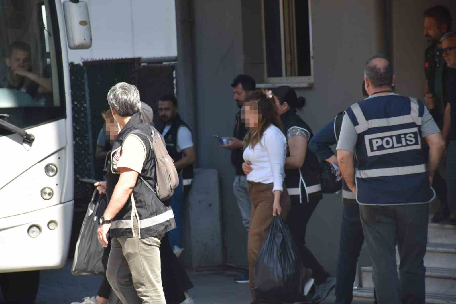 ege universitesindeki yolsuzluk operasyonunda eski dekan ve bashekim dahil 27 tutuklama 1 ZuEjX5u8