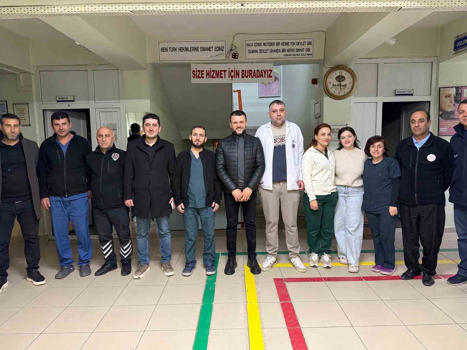 Eğil Belediye Başkanı Seydoğlu, iftar sonrası kurumların personeliiyle bir araya geldi 5 egil belediye baskani seydoglu iftar sonrasi kurumlarin personeliiyle bir araya geldi 1 Zp9DBnJ5