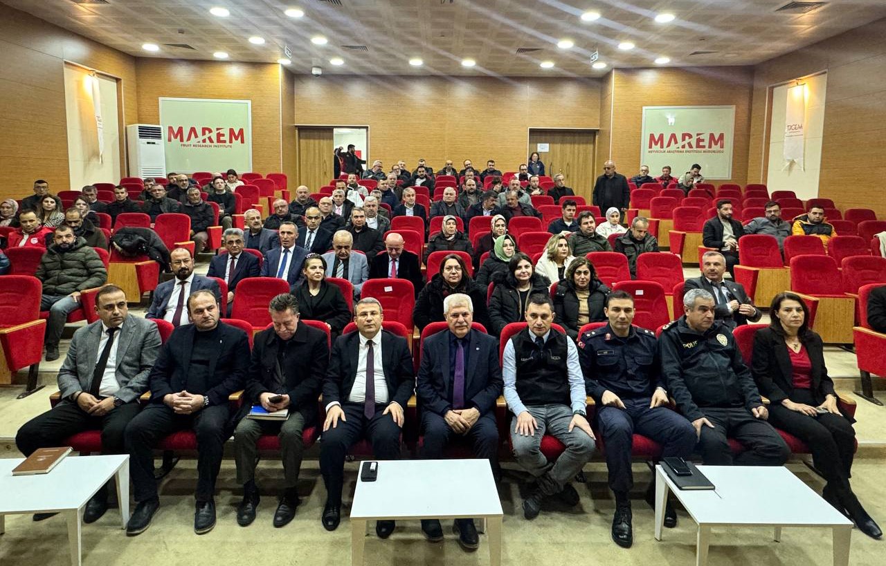 egirdirde pestisit sebebiyle 233 ton elma imha edildi 0 gOwaZQ5p