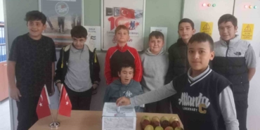 egirdirli-ogrencilerden-filistine-anlamli-destek-238-bin-85-tl-yardim-toplandi-HzjD5VAU.jpg