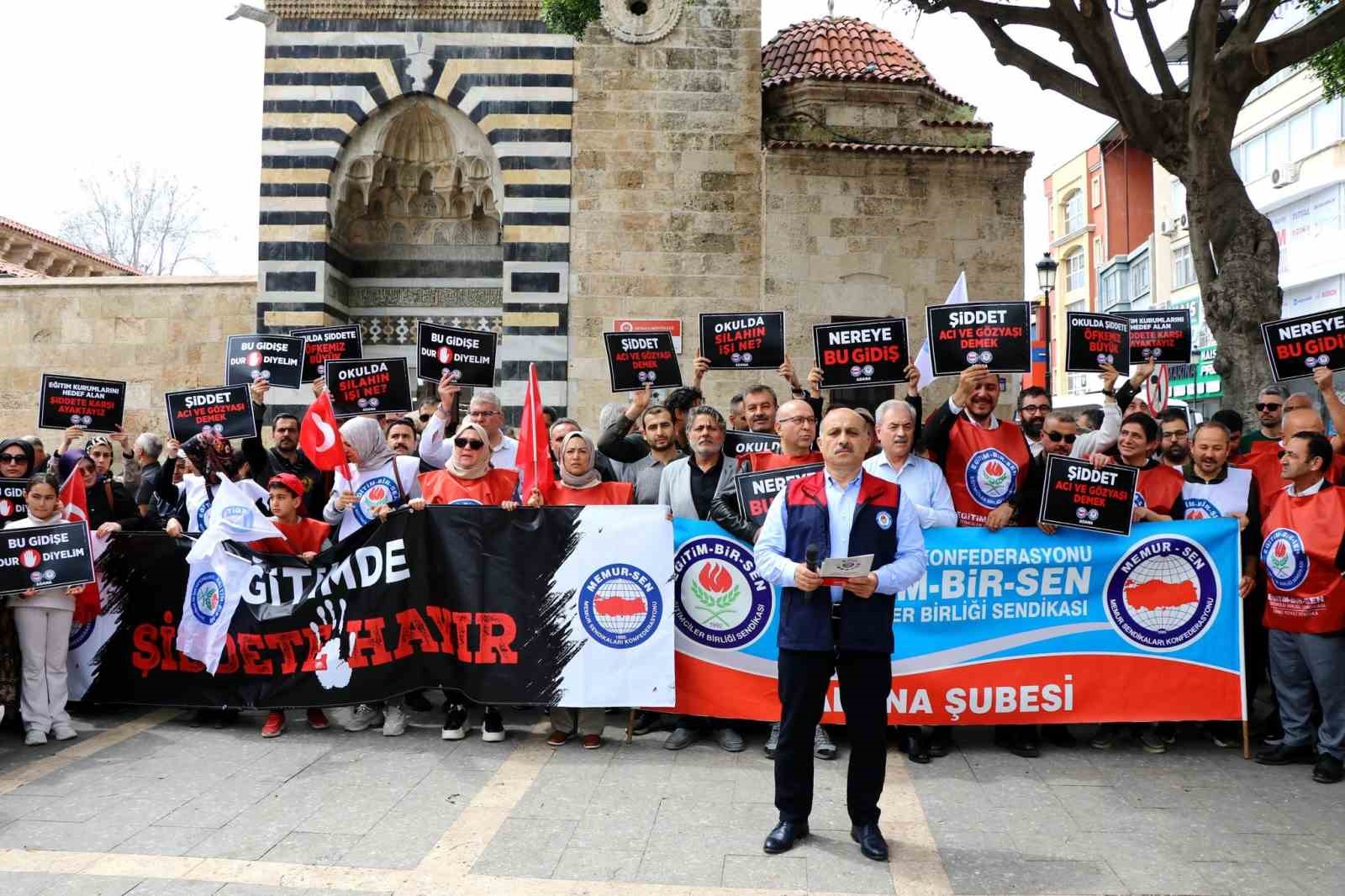 egitim bir sen adana sube baskani sarigeciliden dijital teror vurgusu 0 ByWGT9hY