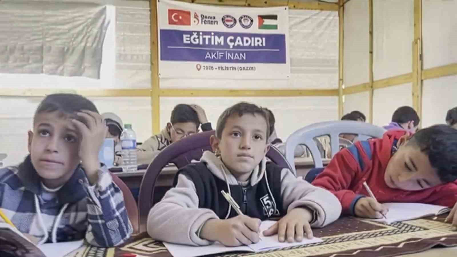 egitim bir sen kurdugu akif inan egitim cadiri ile gazzeye destegini destek oluyor 1 gQrX4WqU