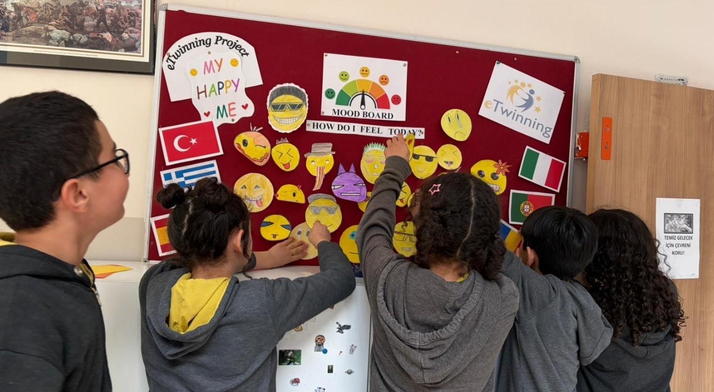 Eğitimde sınırlar kalktı, 7 ülkeden öğrenciler Bursa’dan dünyaya mutluluk köprüsü kurdu 5 egitimde sinirlar kalkti 7 ulkeden ogrenciler bursadan dunyaya mutluluk koprusu kurdu 1 O3NzSFmA