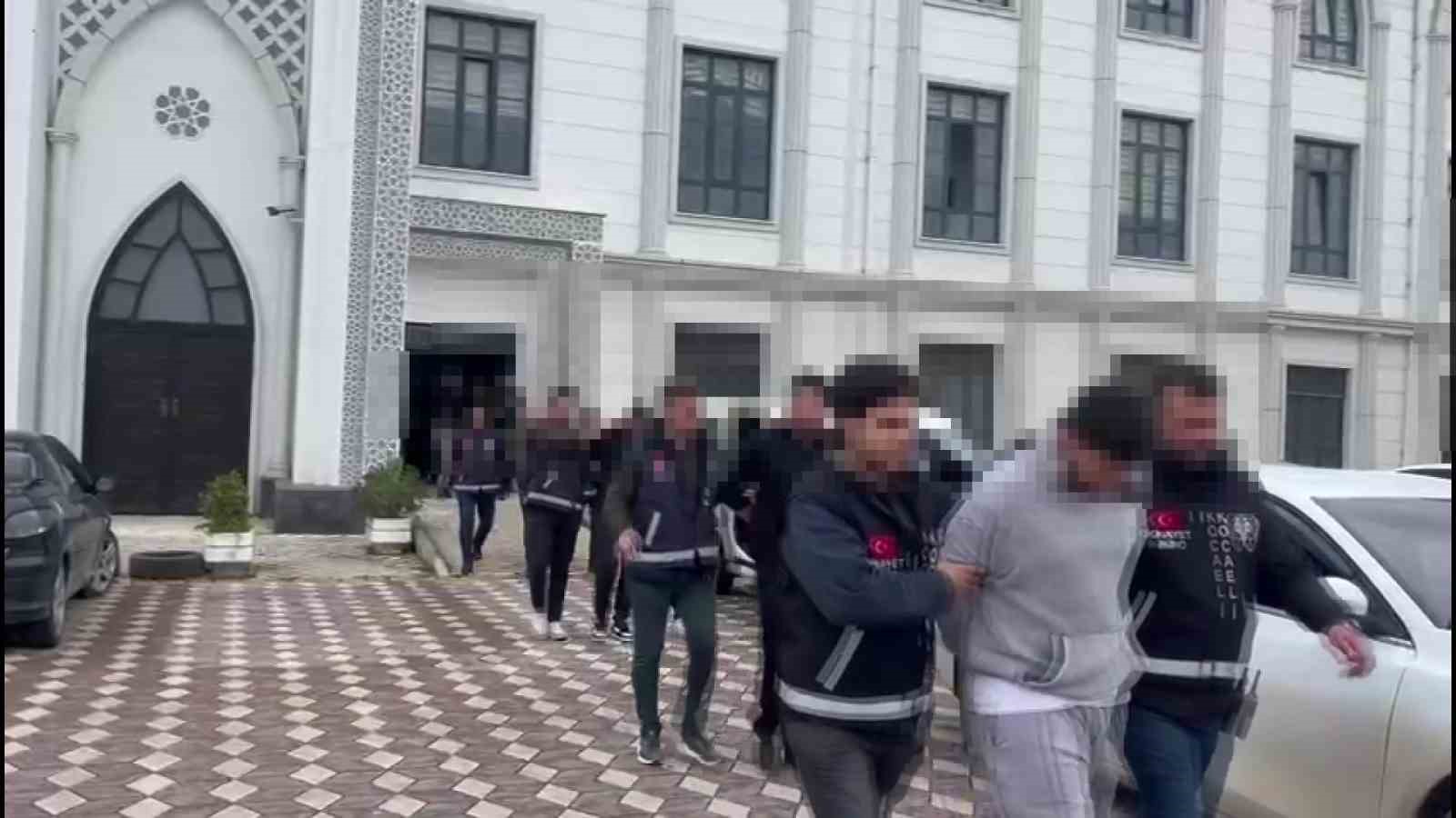 eglence mekanindaki silahli kavgayla ilgili 3 tutuklama 0 QGJyUO3k