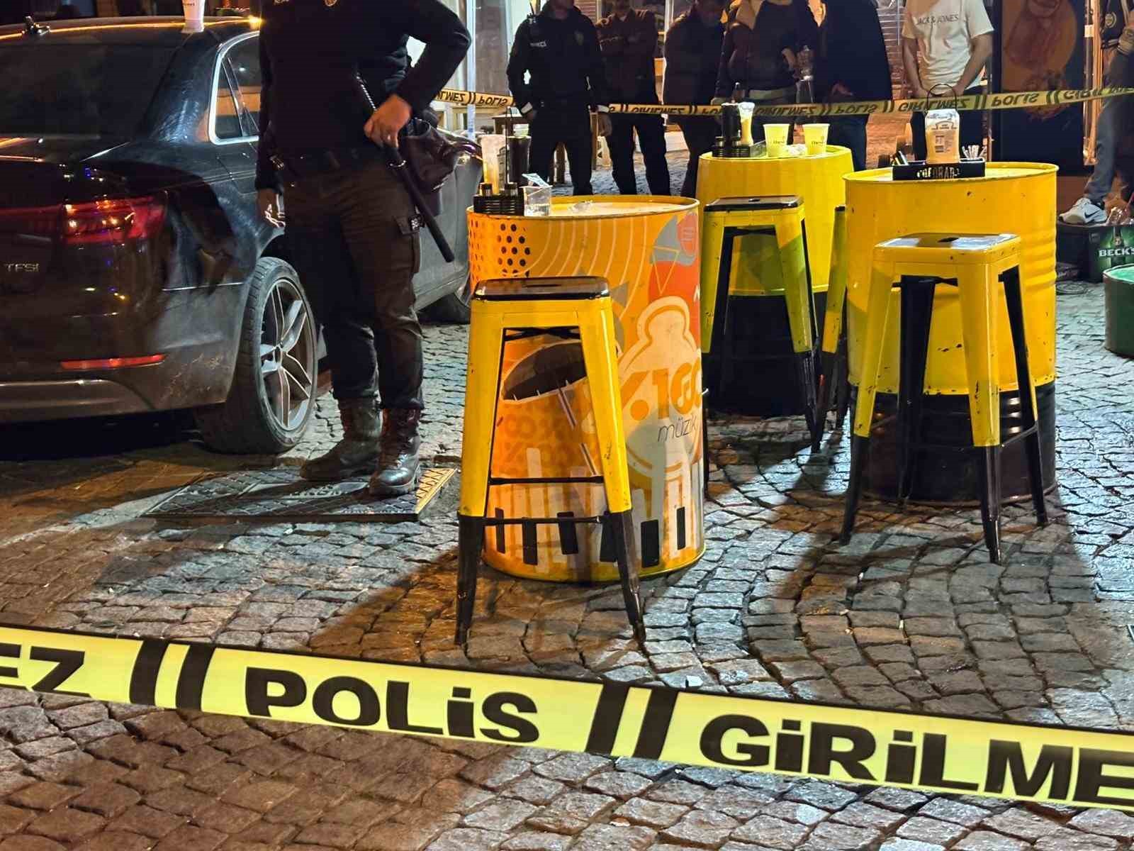 eglence mekanindaki silahli kavgayla ilgili 3 tutuklama 6 w3Qyvt3z