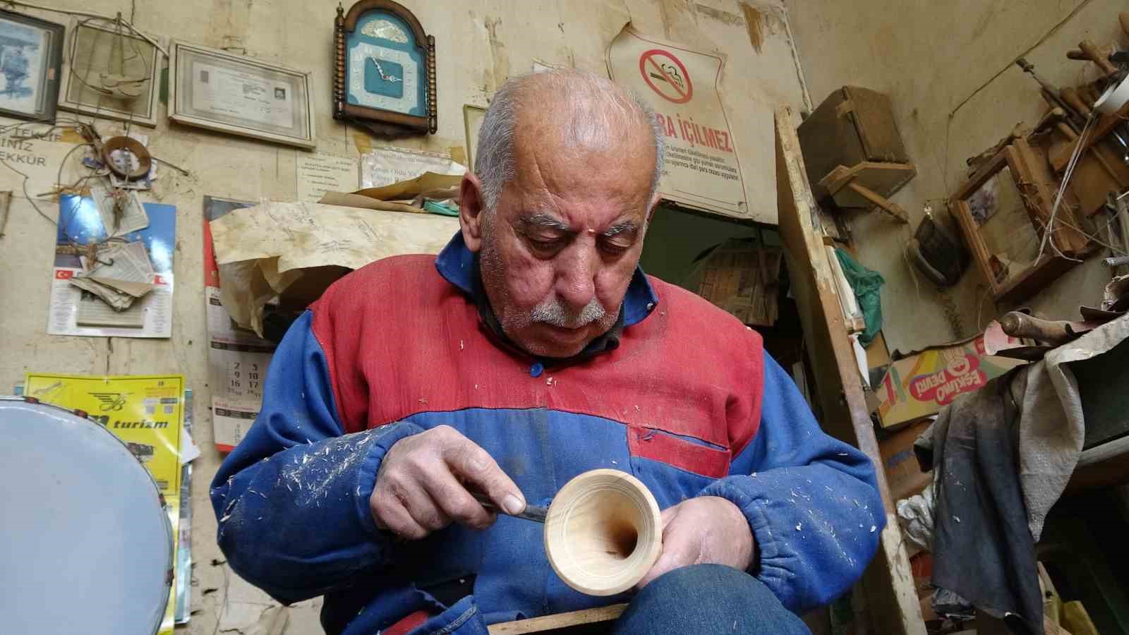 eglencelerin simgesi zurnayi 55 yildir agaclara sekil vererek uretiyor 5 A8Ghzm8N