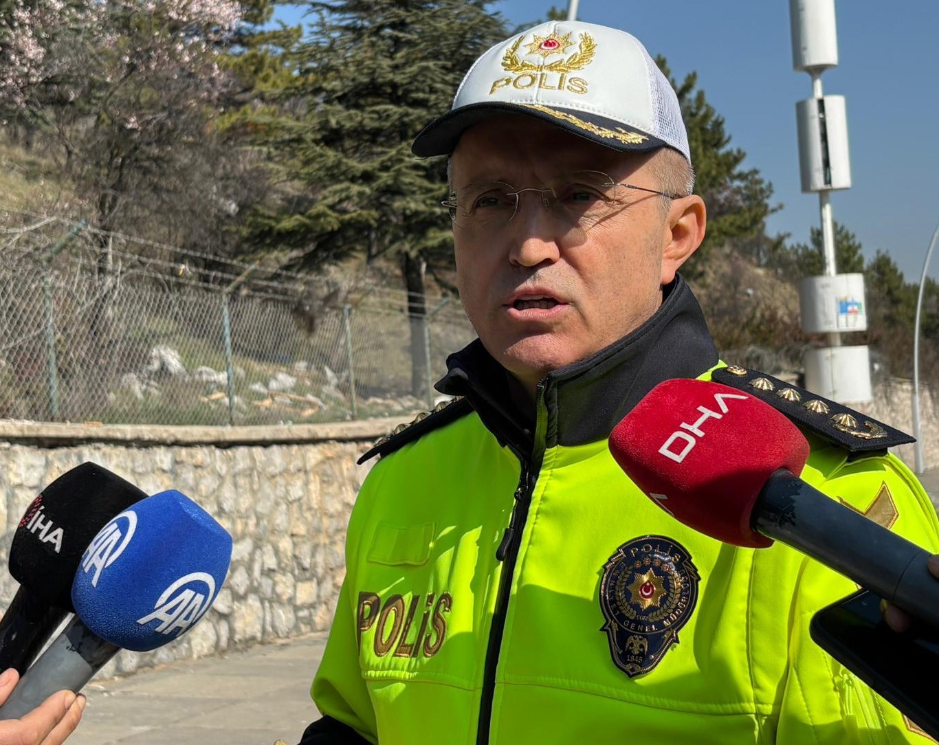 egm trafik daire baskani mutludan standart ve app plaka arasindaki farklarla ilgili aciklama 0 fHe1lyGD