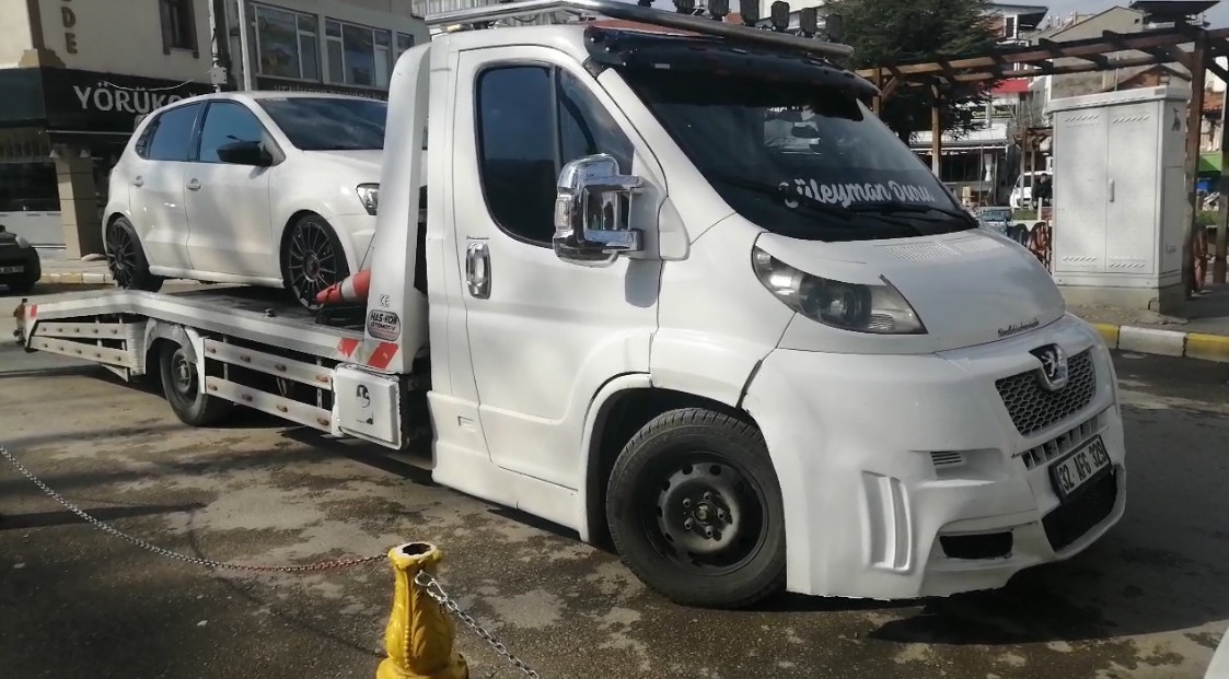 egzoz patlatan araca 16 bin tl ve trafikten men cezasi 0