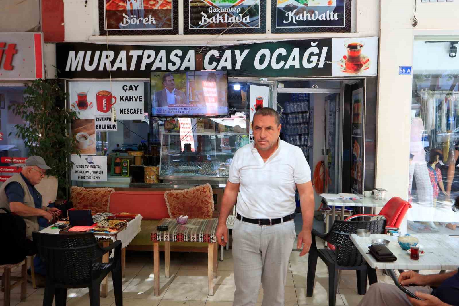 Ehliyet sahibi olabilmek için 48 yaşında okuma-yazma öğrenmeye başladı 9 ehliyet sahibi olabilmek icin 48 yasinda okuma yazma ogrenmeye basladi 5 9YeJYmlt