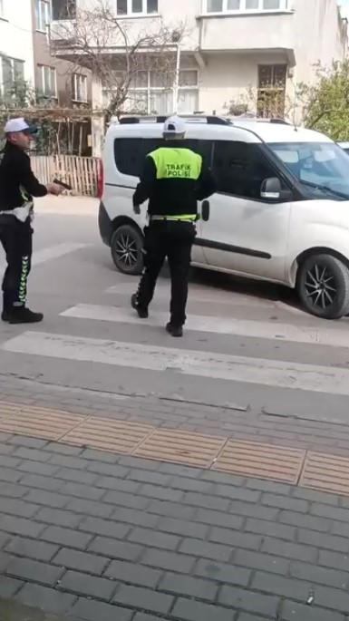 ehliyetini kaptirdi yine de akillanmadi 1 vM9VlE7m