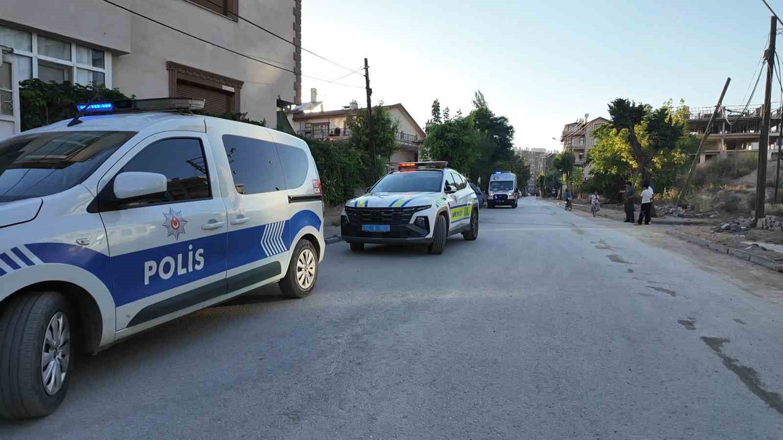 ehliyetsiz cocuk surucunun karistigi kazada 2si cocuk 5 kisi yaralandi 1 HDCXmZLO