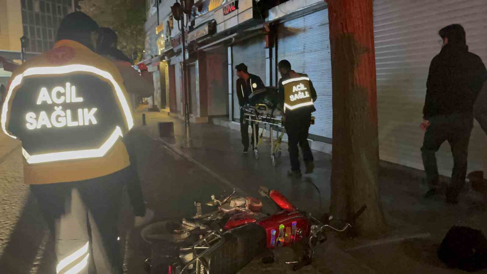 ehliyetsiz surucu carptigi bekci icin gozyasi doktu 3 PjOI5LqL