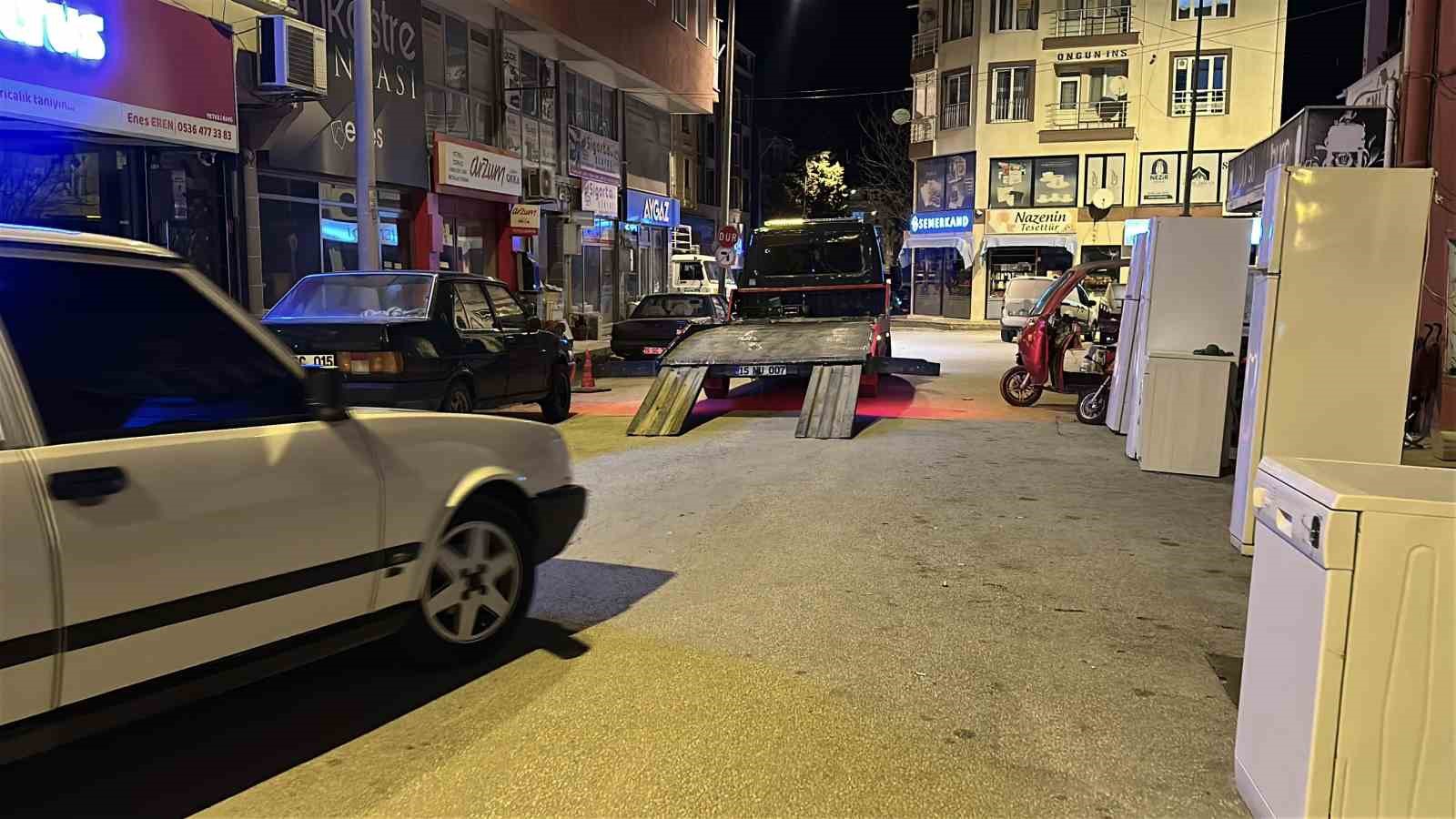 ehliyetsiz surucu polisten kacti yakalaninca 80 bin lira ceza yedi 3 GOFtQ8qj