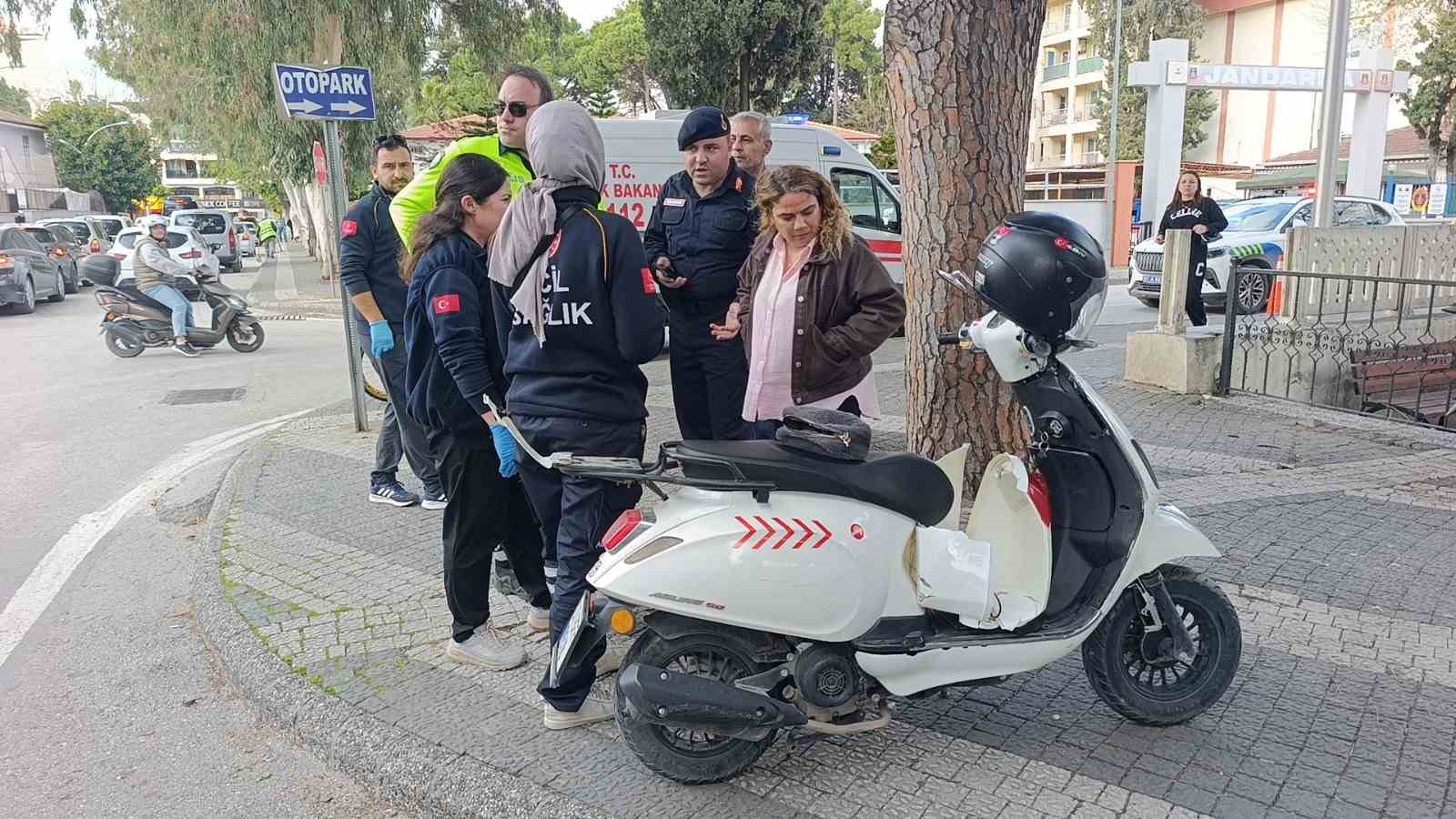 ehliyetsiz ve muayenesi gecmis motosikletle kaza yapti 42 bin lira ceza uygulandi 0