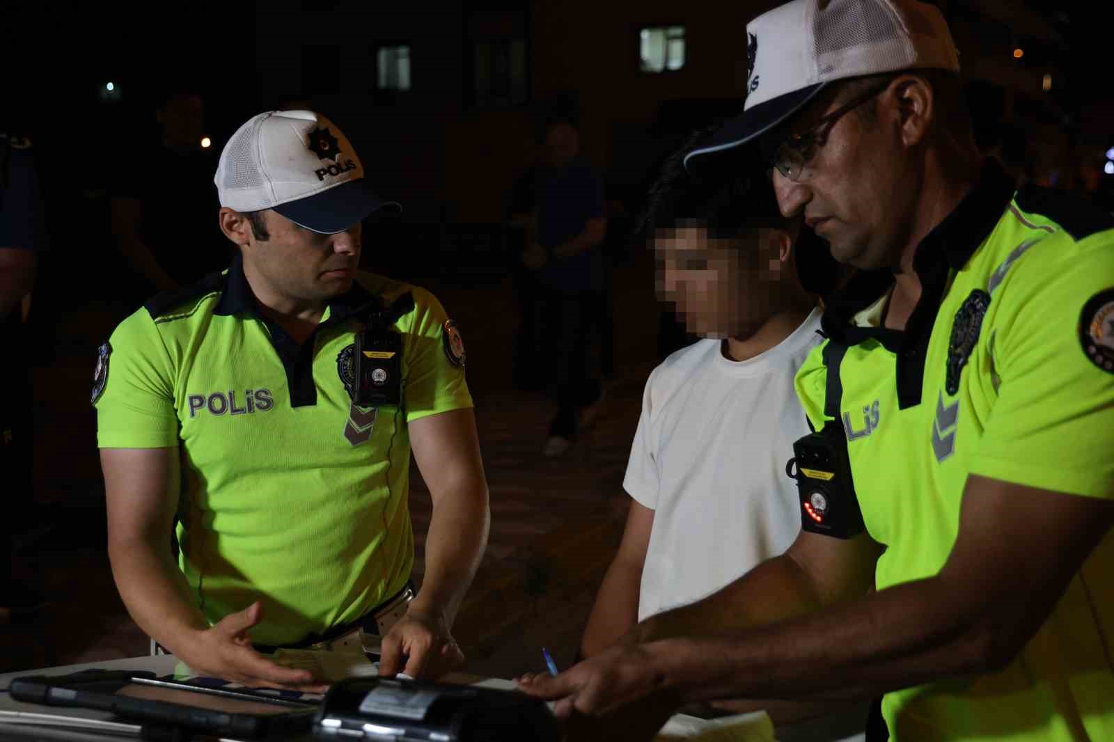 ehliyetsiz yakalanan 16 yasindaki cocuk surucu ve arac sahibine 80 bin lira ceza 0