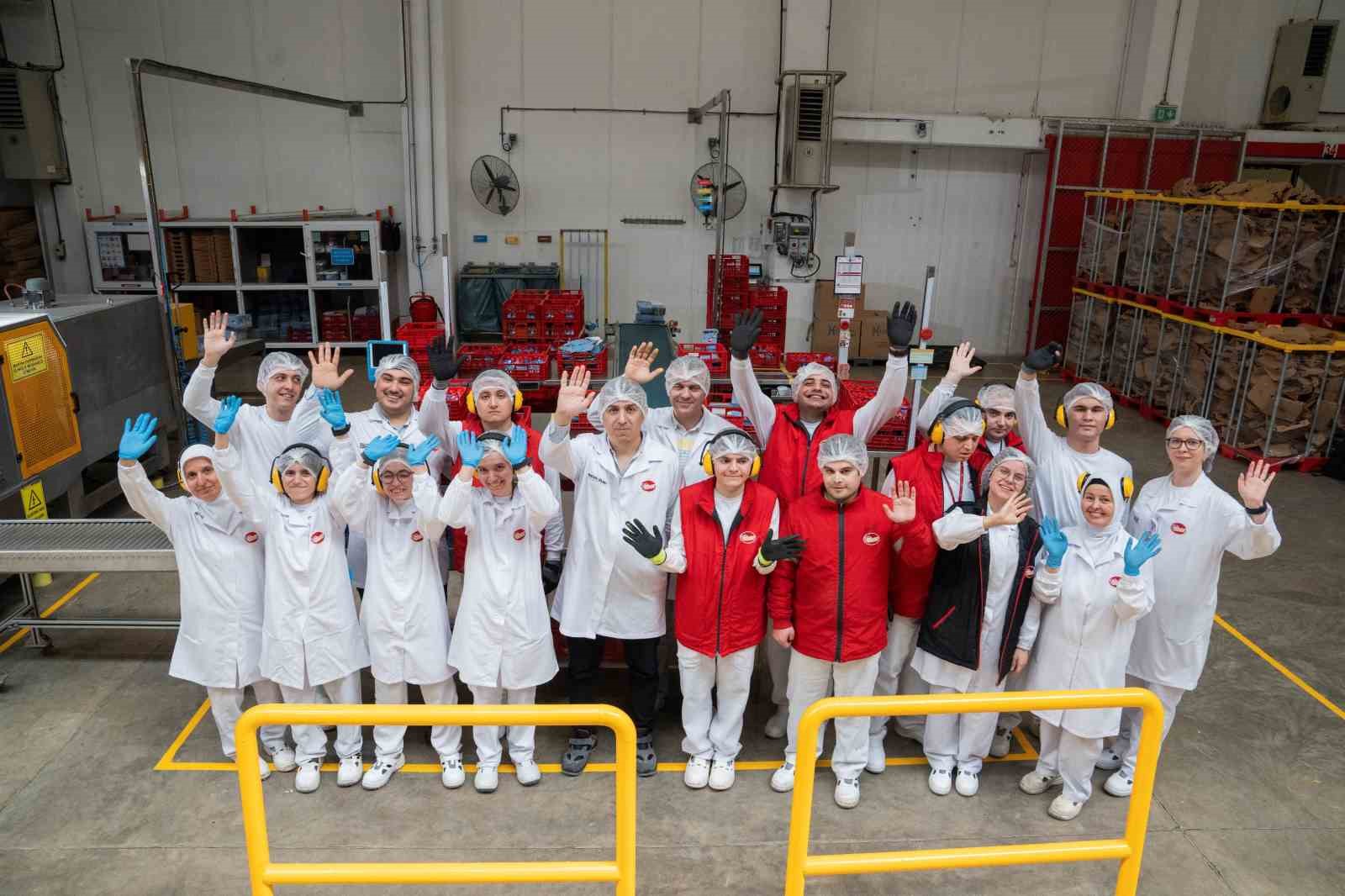 Eker, 8 yıllık ‘Otizmli Bireyler İş Gücünde’ deneyimini kitaplaştırdı 6 eker 8 yillik otizmli bireyler is gucunde deneyimini kitaplastirdi 2 WY6ZyAud