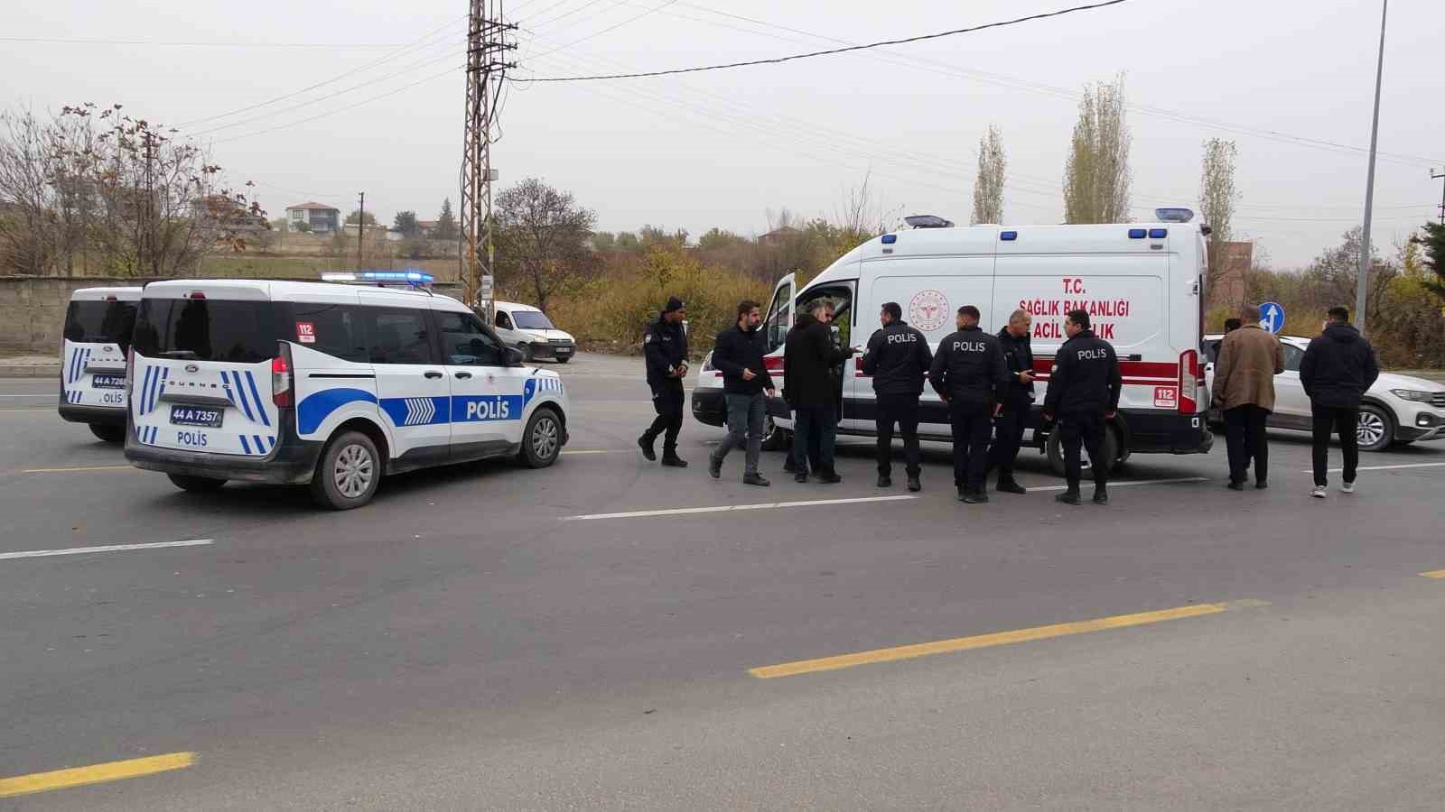 ekip aracinda fenalasan polis memuru hastaneye kaldirildi 0 as2lg2u7
