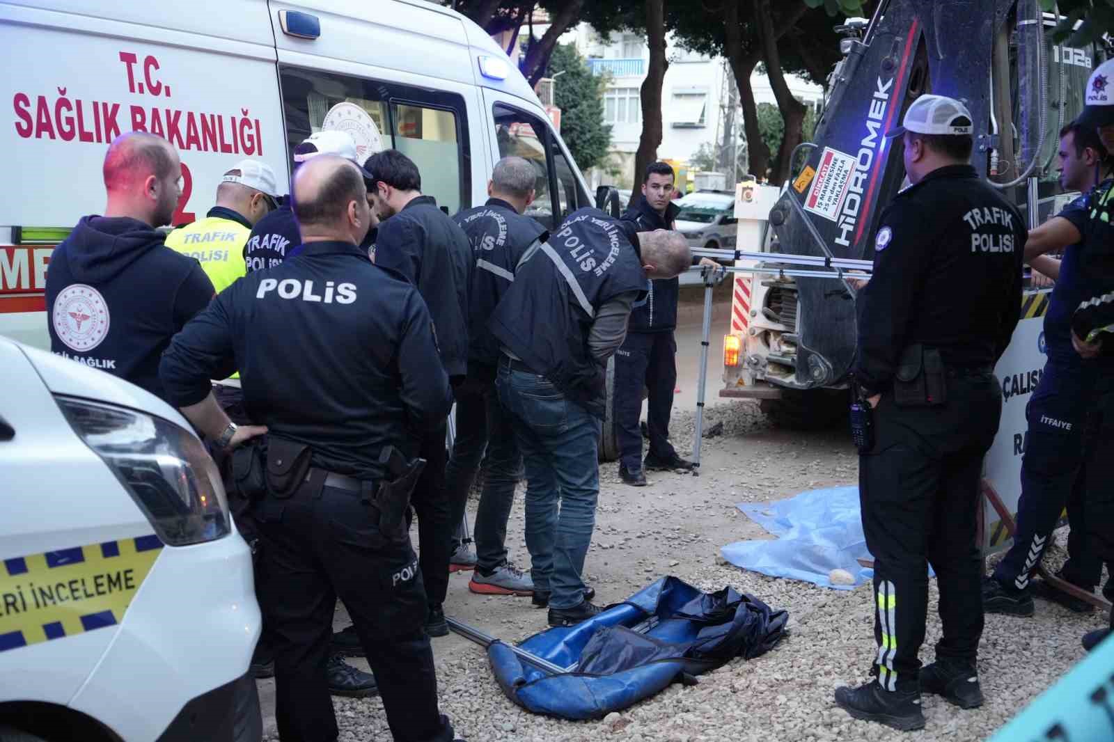 ekmek almaya giderken kepcenin altinda kalan yasli adam hayatini kaybetti 11 z4tBXcVY