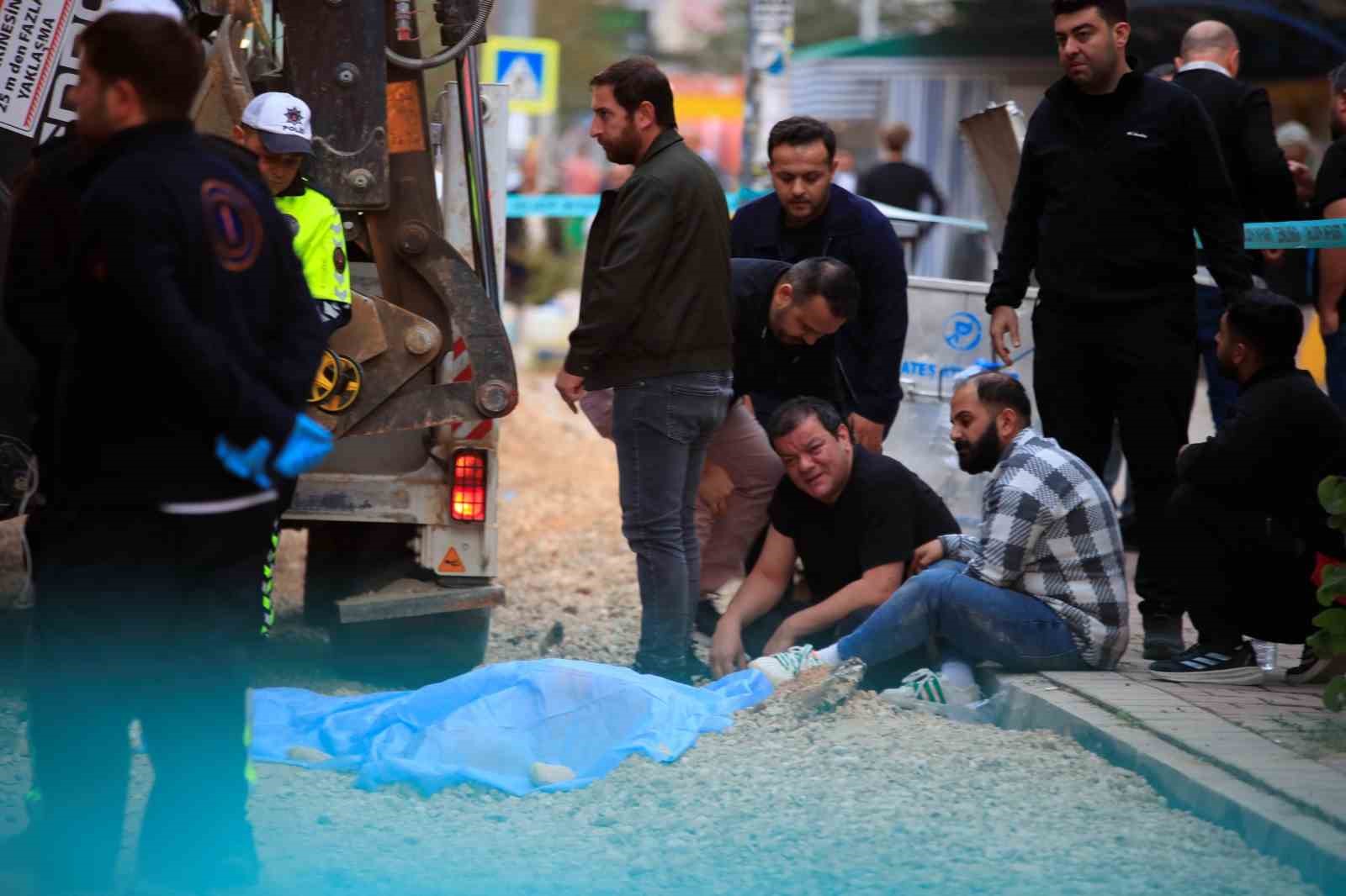 ekmek almaya giderken kepcenin altinda kalan yasli adam hayatini kaybetti 8