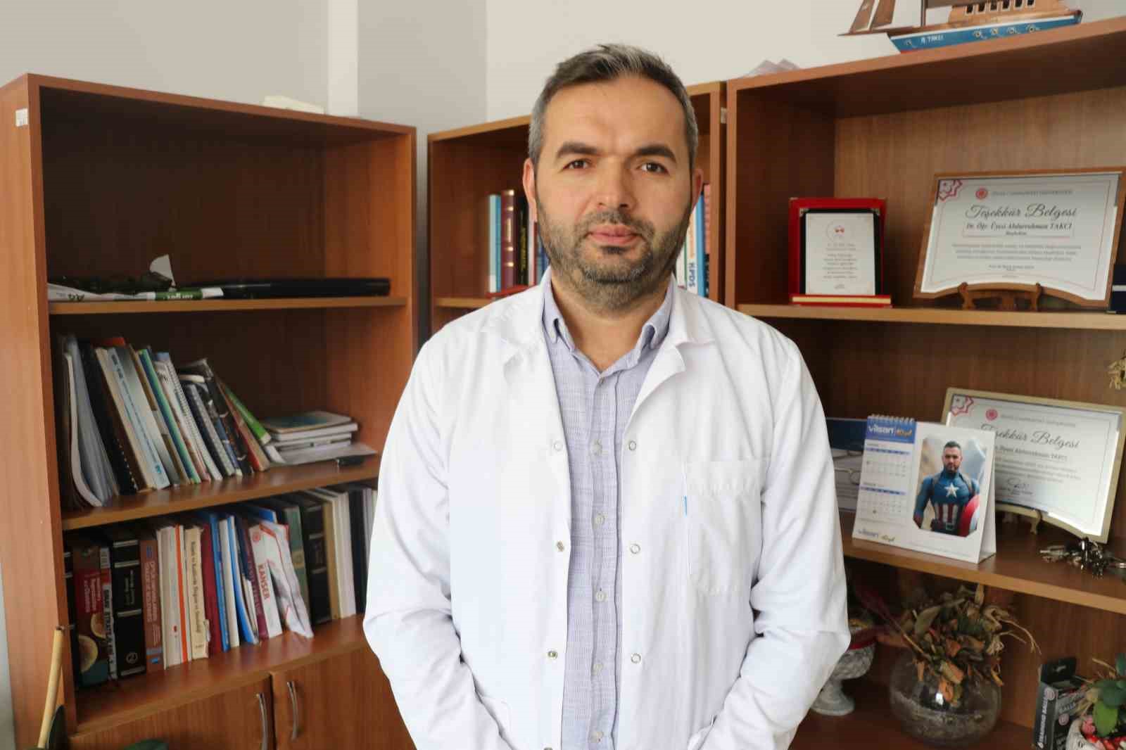 ekmek kavgasi bitti kedi ve kopekler dost oldu 3 XbhbHdU3
