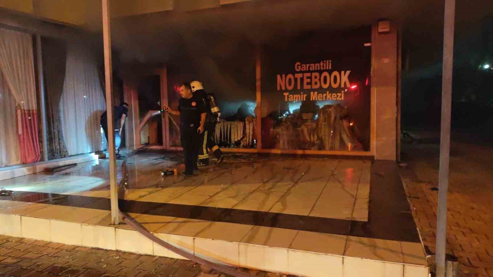 Ekmek teknesinin yandığını görünce gözyaşlarına boğuldu 11 ekmek teknesinin yandigini gorunce gozyaslarina boguldu 7 1qlBVACB