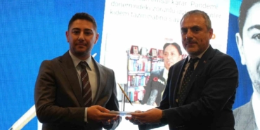 ekonomi-basininin-altin-kalemleri-sahiplerini-buldu-bir-odul-de-ihaya-a5ydGbKc.jpg