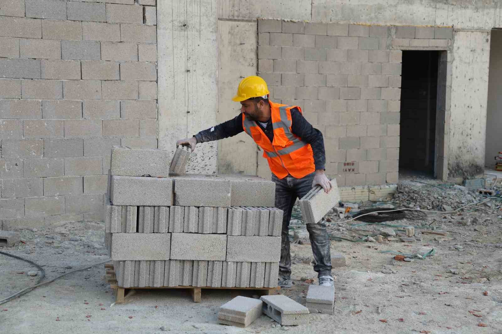 ekonominin lokomotifi insaat sektoru 2026dan umutlu 2 GES9b9IS