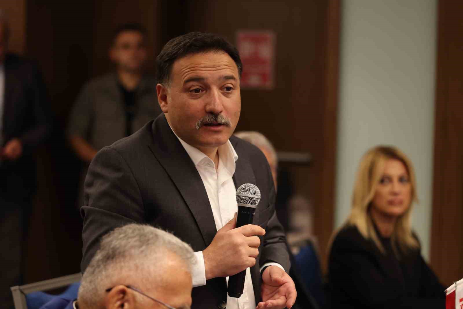 Ekonomiye Yön Verenler Zirvesi Kayseri’de yoğun katılımla gerçekleştirildi 8 ekonomiye yon verenler zirvesi kayseride yogun katilimla gerceklestirildi 4 XSJYeTd2