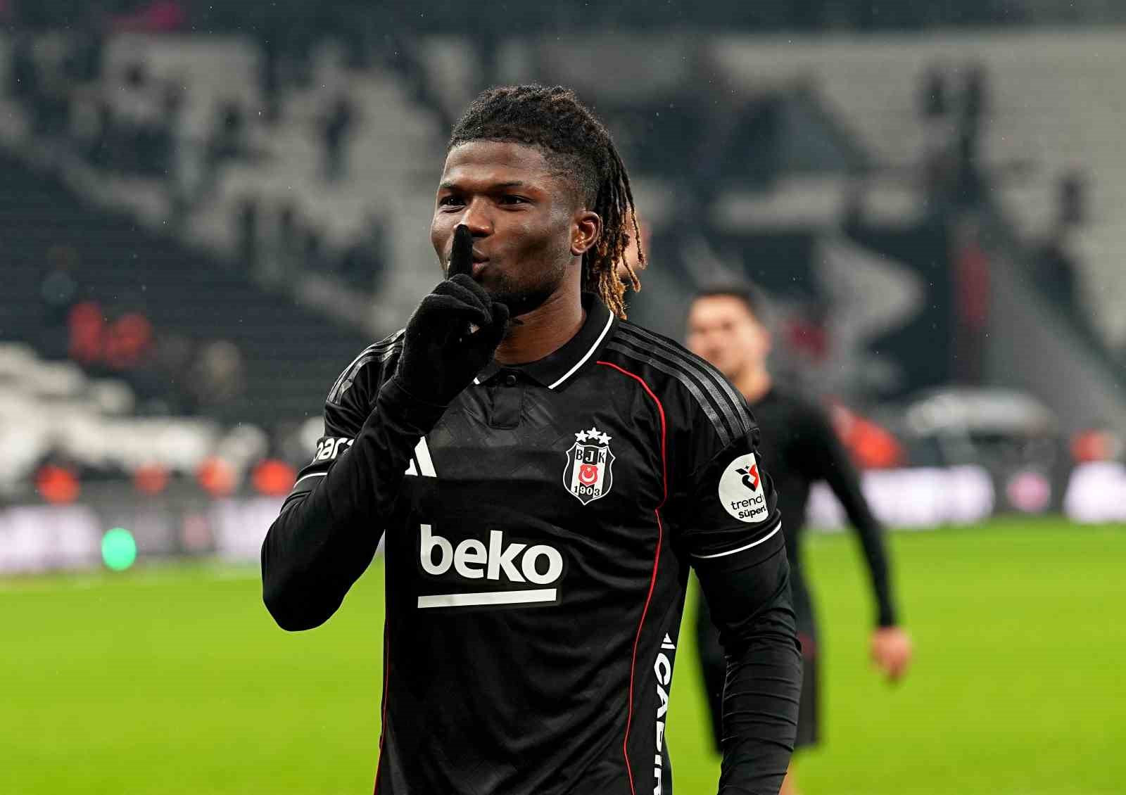 el bilal toure ligde 5 golunu atti 0 OZULg9m5
