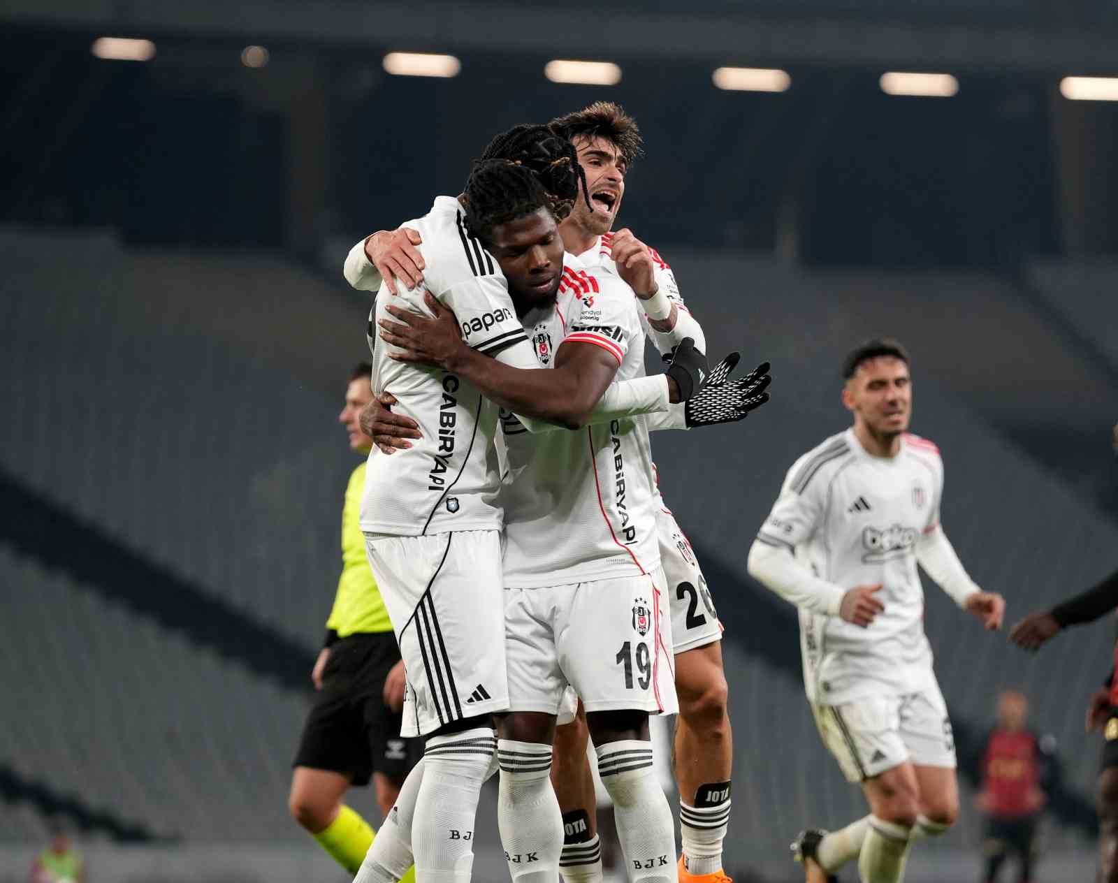 el bilal toure skora katki yapmaya devam ediyor 1 WrqqqDOd