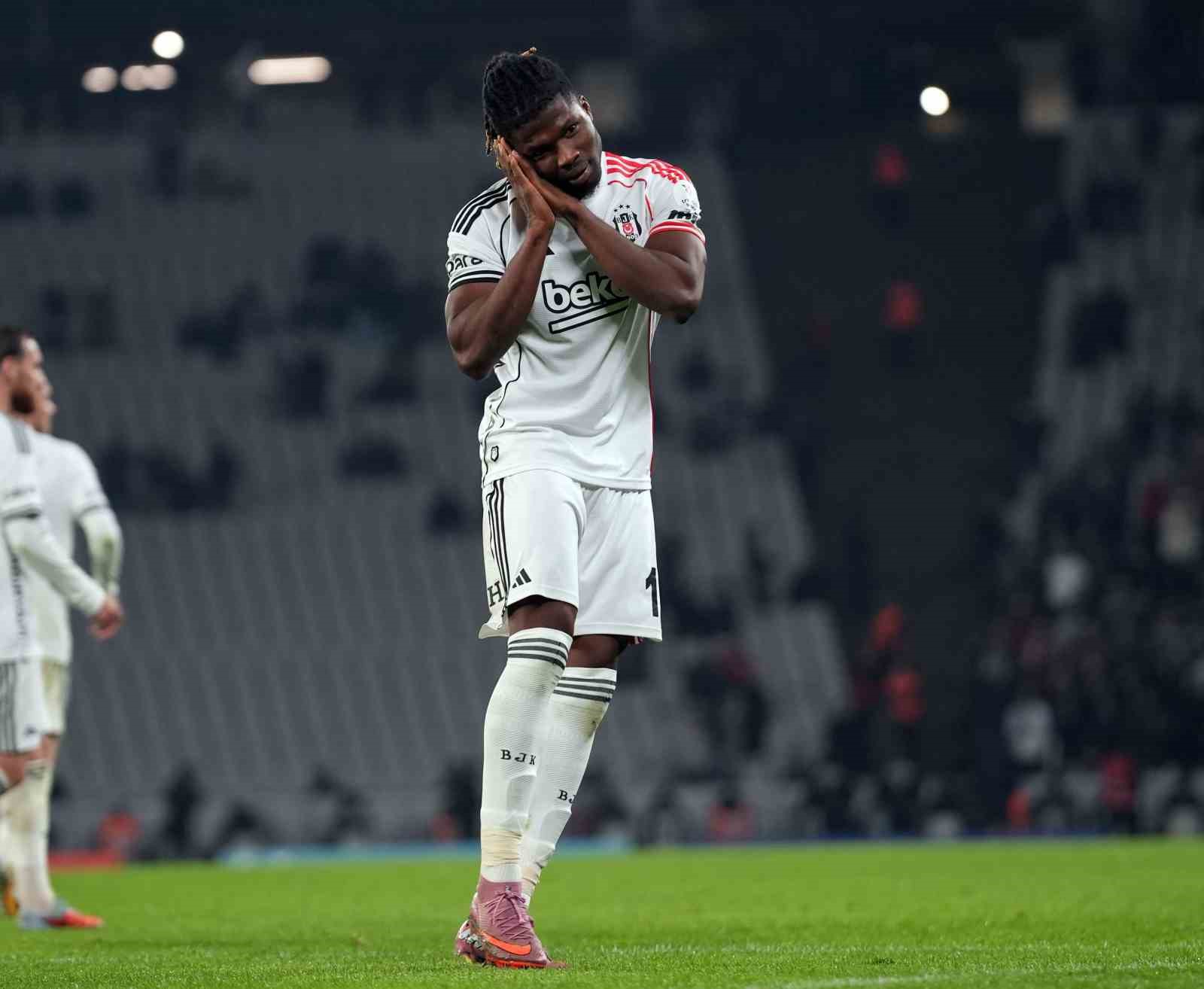 el bilal toure skora katki yapmaya devam ediyor 3 Fgu3dFXB