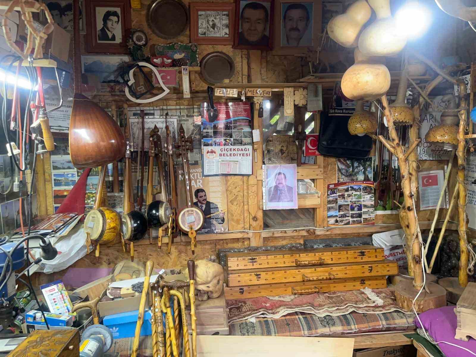 El emeği ahşap eserlerle evini sanat galerisine çevirdi 7 el emegi ahsap eserlerle evini sanat galerisine cevirdi 3 tZrz1cnp