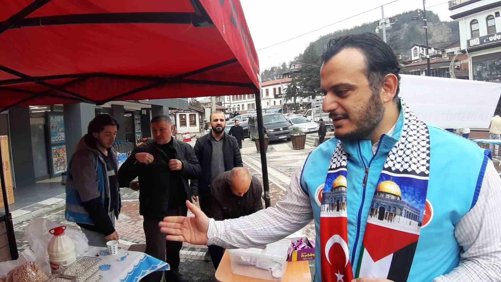 el emegi urunlerini filistinliler icin satisa sundular 1