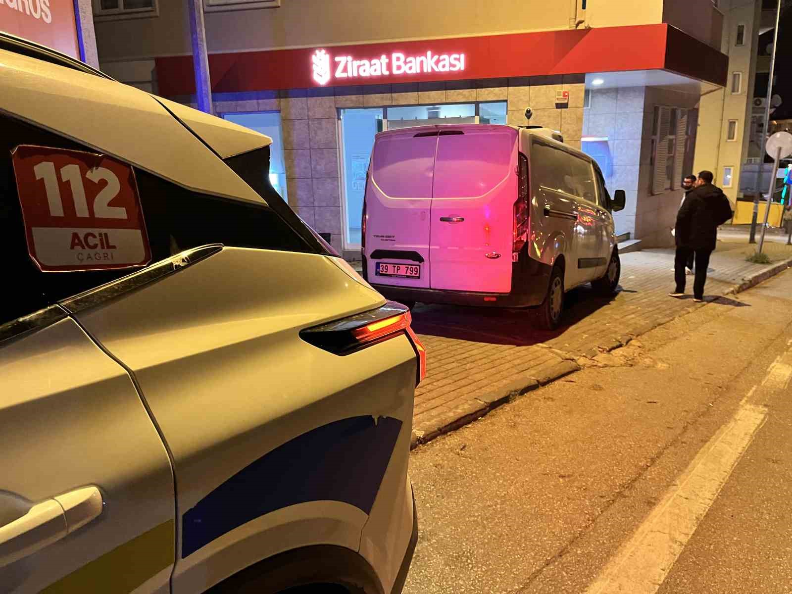 el freni bosalan minibus duvara carpti 0 fyeDVaYU