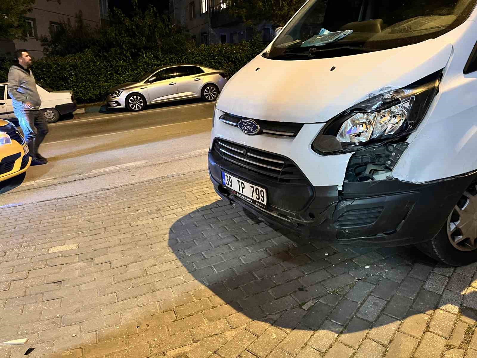 el freni bosalan minibus duvara carpti 3 QkP4jK4I