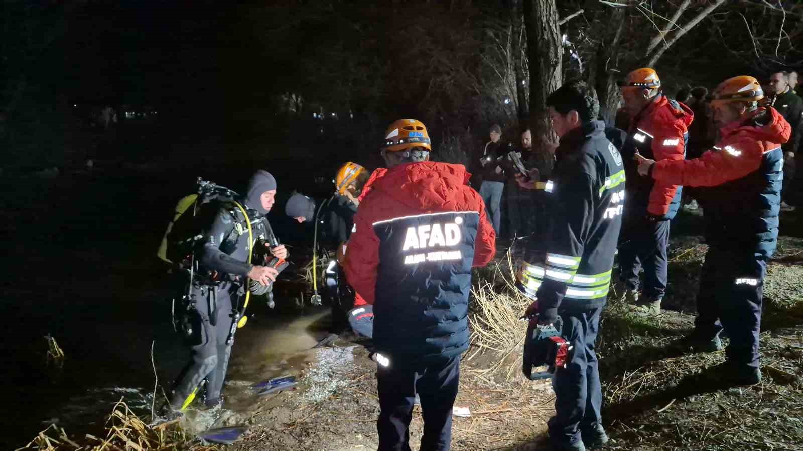 el freni cekilemeyen arac dustugu porsuk cayindan 4 saat sonra cikarildi 7 BT8pwK7g
