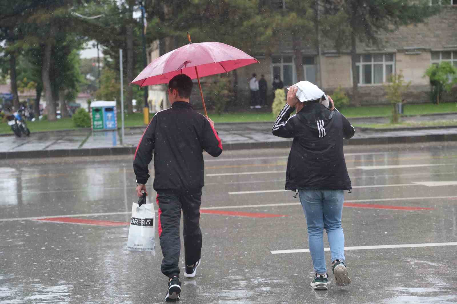 elazig bir yilda aldigi yagisin daha fazlasini 5 ayda aldi 7