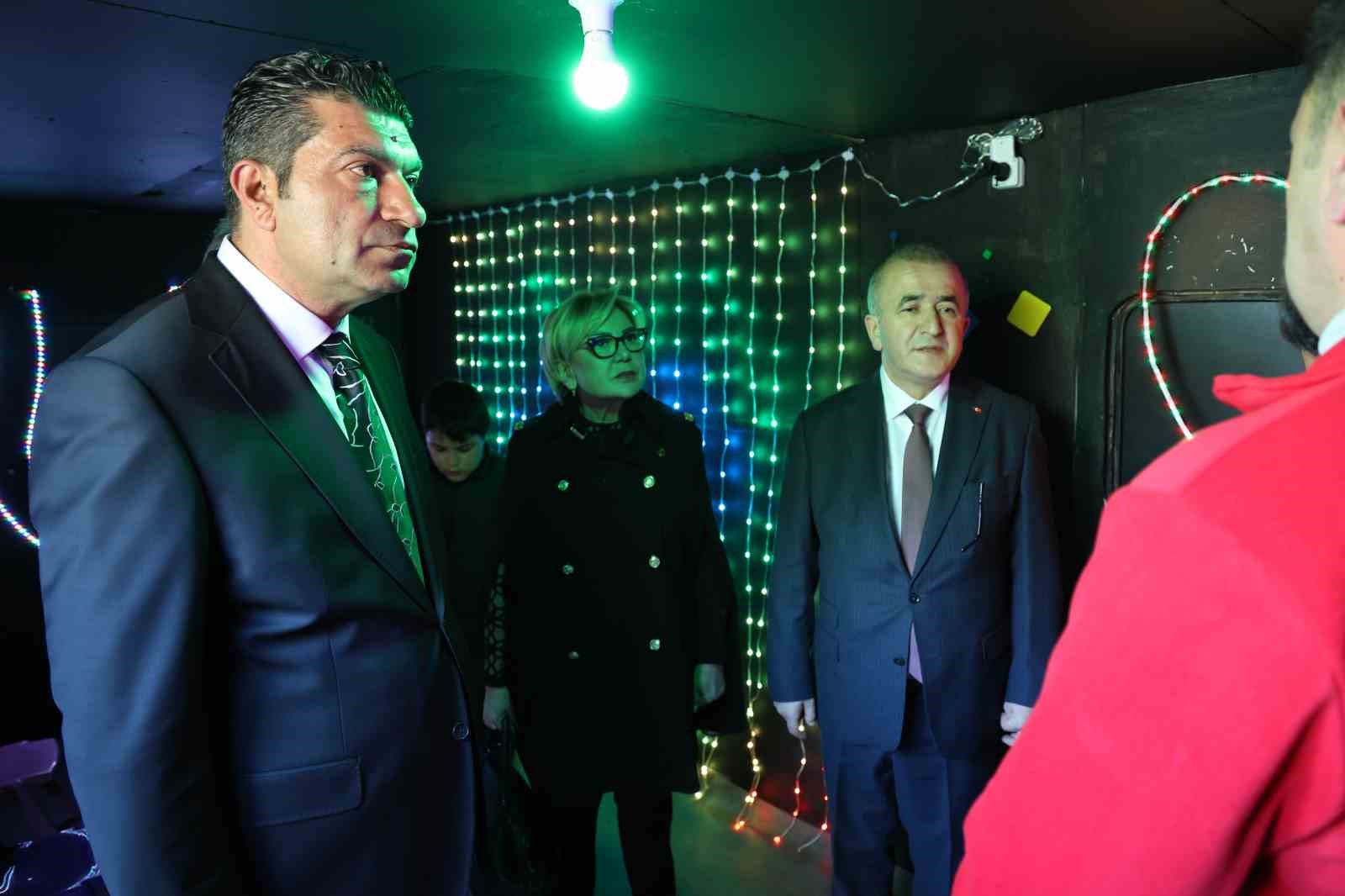 Elazığ Hipodromu’nda "İleri Dönüşüm Odaklı Duyu Bütünleme Kampüsü" açıldı 6 elazig hipodromunda ileri donusum odakli duyu butunleme kampusu acildi 2 qfjTgnl9